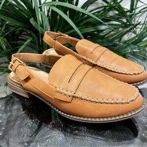 NWT KAYLEEN By Los Angeles Camel Slip-On Loafers
